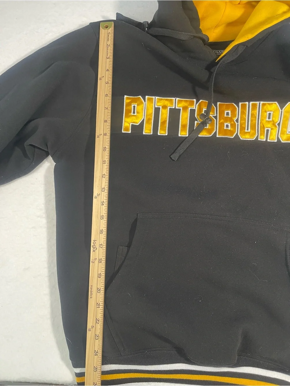 Pittsburgh Black & Gold Embroidered Hoodie Sweatshirt Size Large Renegade Unisex